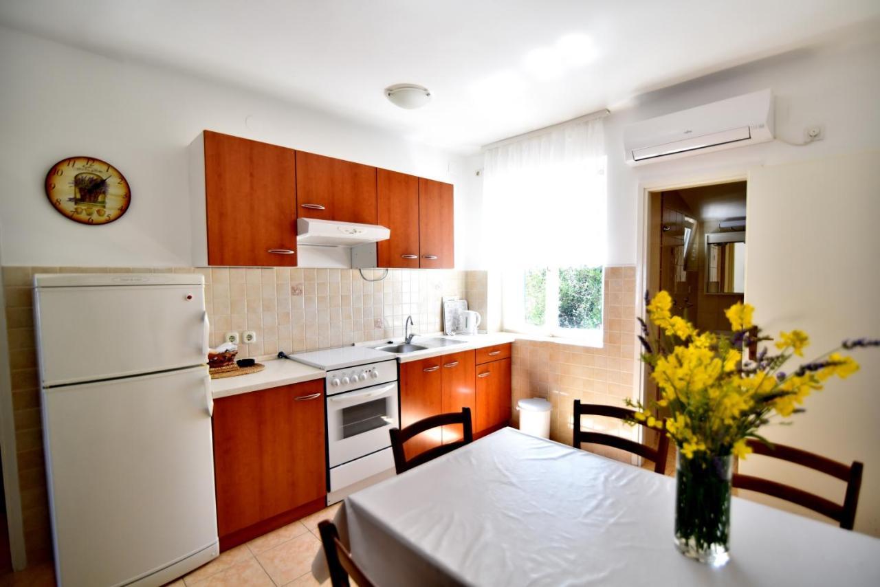 Apartmani Badurina - Crnika Lun  Kültér fotó