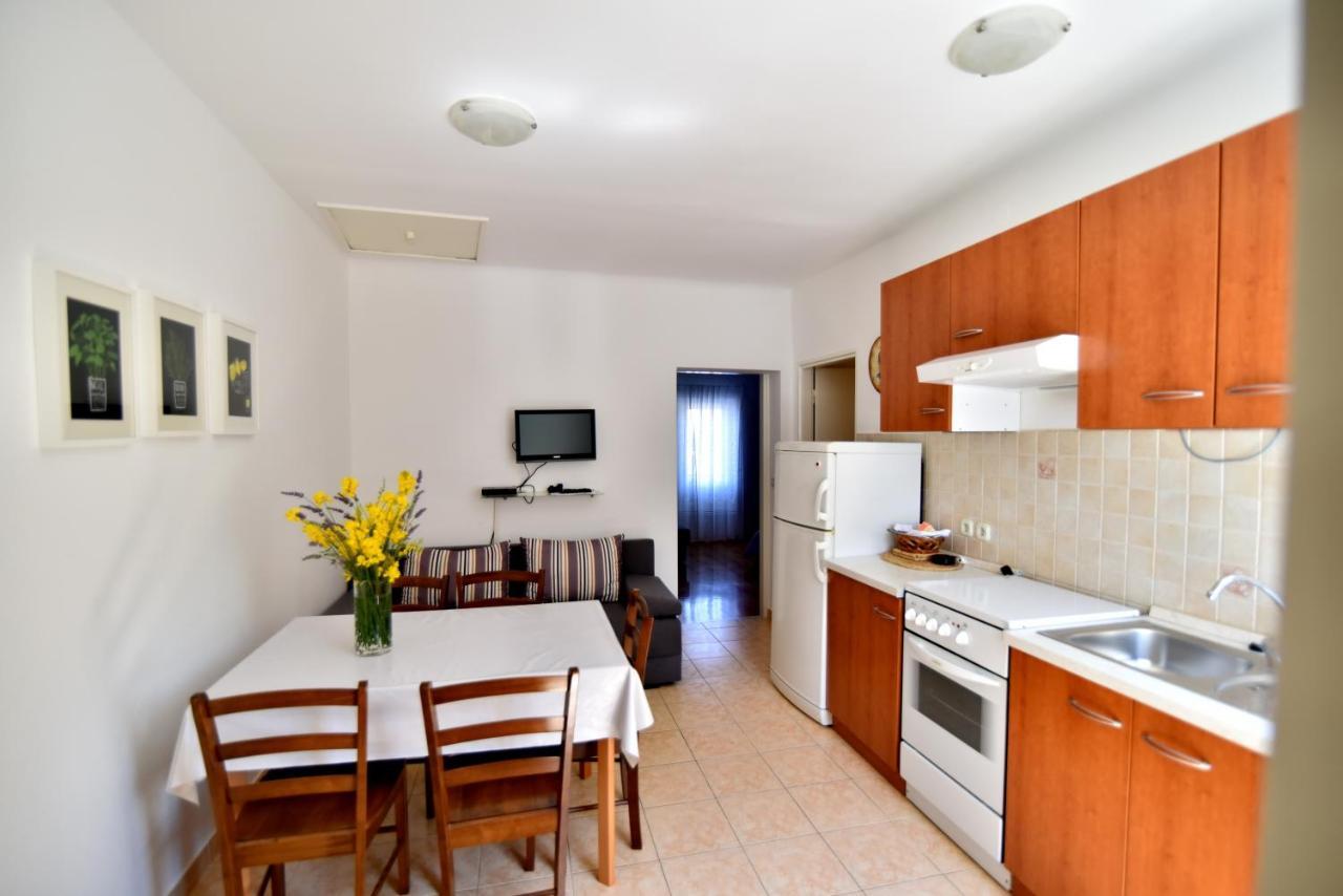 Apartmani Badurina - Crnika Lun  Kültér fotó